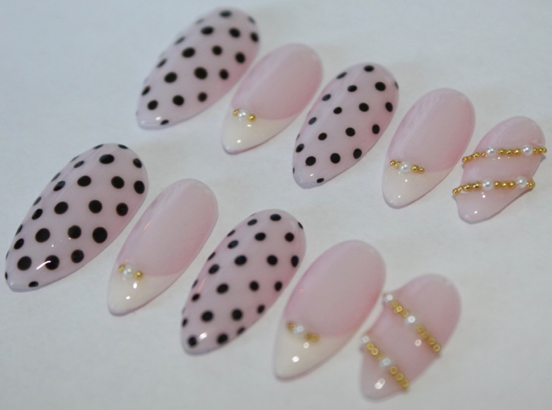 Chic Dot
