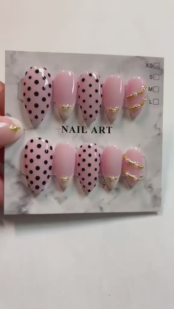 Chic Dot
